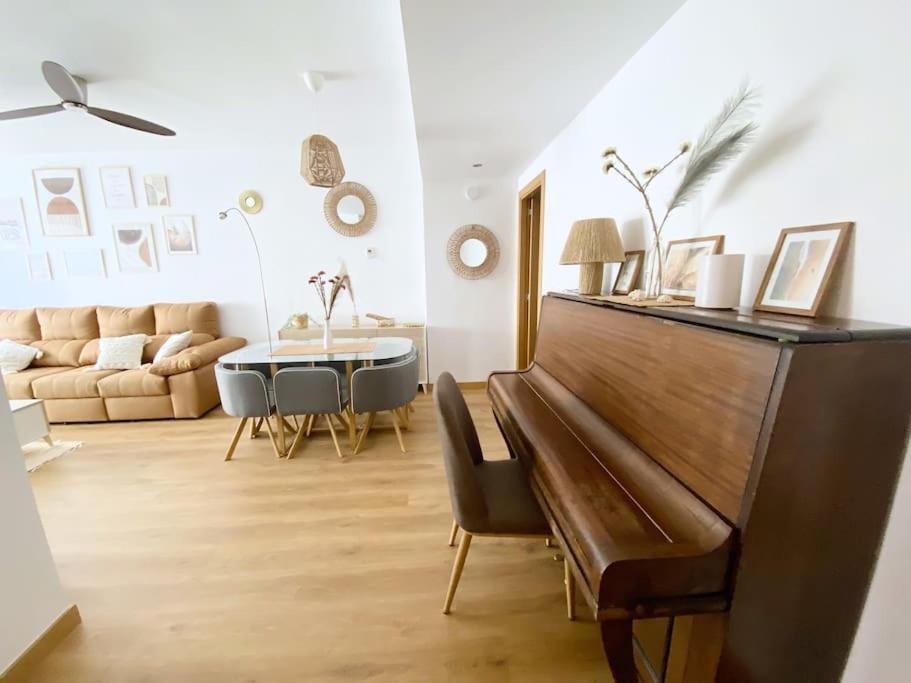Casa Del Mar Luxury. Primera Linea De Playa Almería Dış mekan fotoğraf